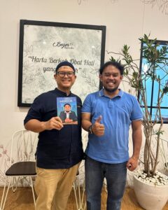Bersama Bapak Rangga pemilik Bogor Raincake